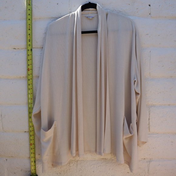 Vintage Drapey Coat - Flowy Lightweight Relaxed Fit Cream Sweater Shawl - Picture 7 of 7